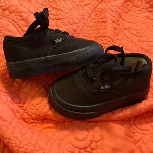 Black infant Vans
